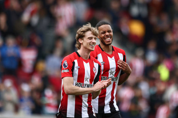 不断适应并 不断适应并