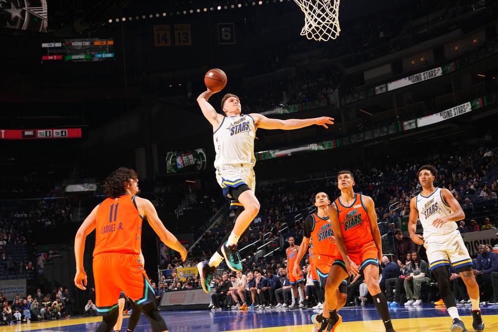 这位备受尊 这位备受尊