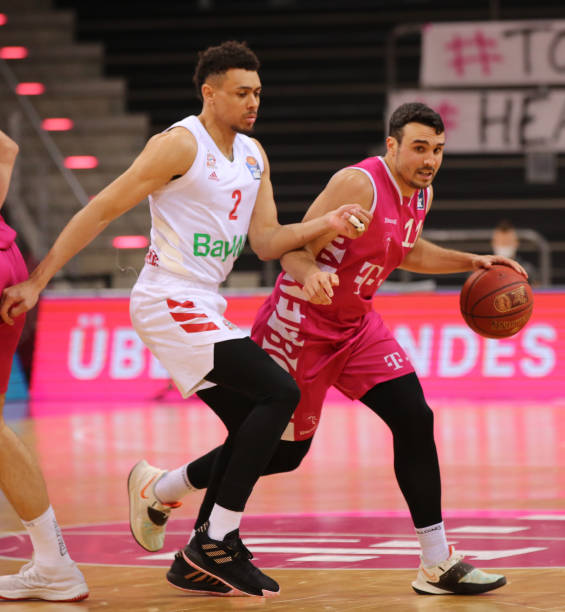 足以在国际 足以在国际